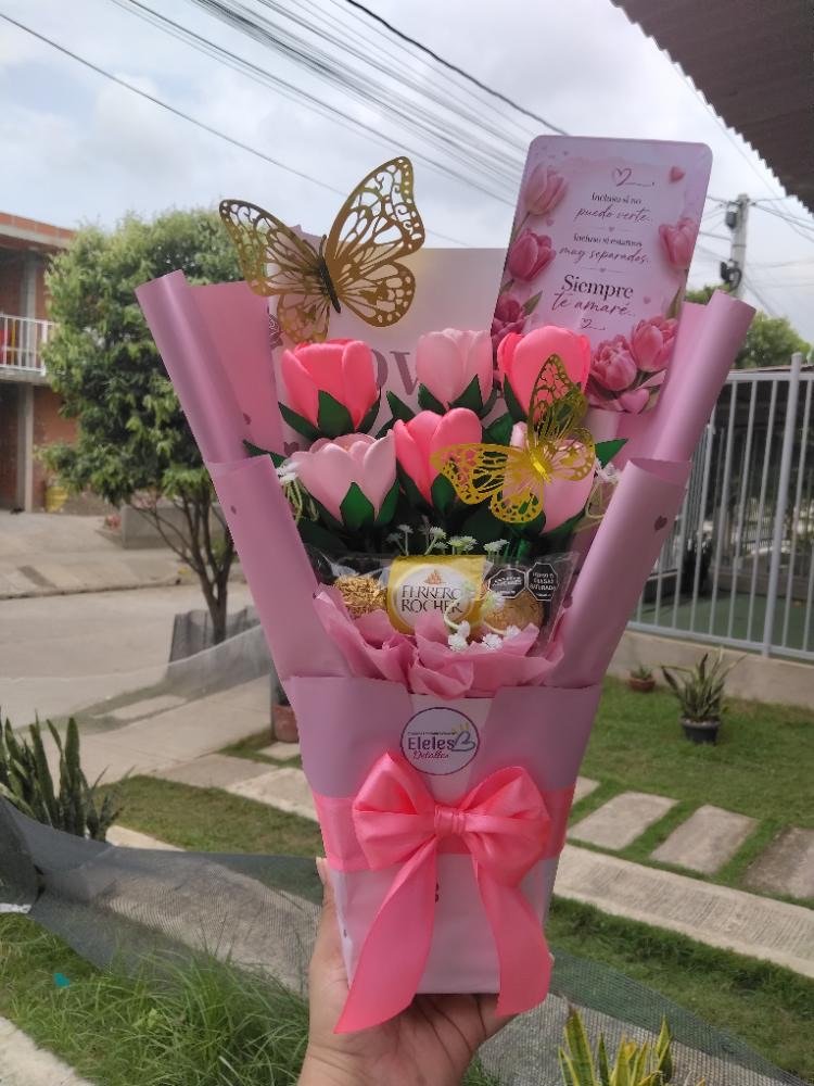 Ramo Tulipanes Eternos